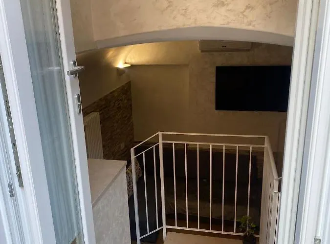 Apartment Vatican Stone Rom